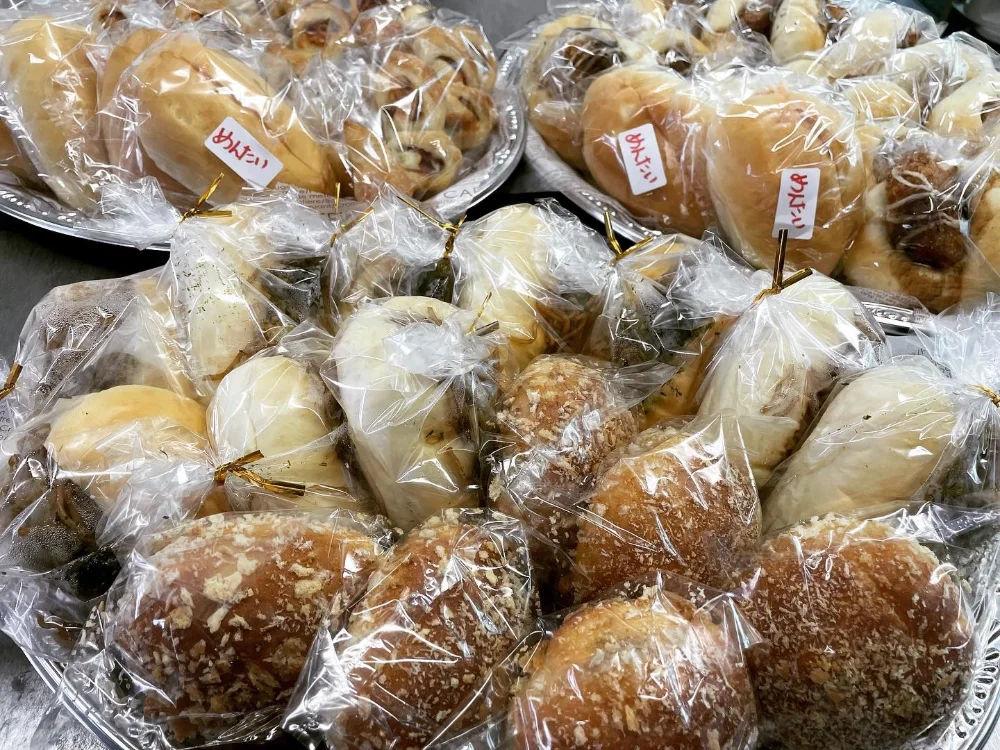 1個ずつ個包装した惣菜パン