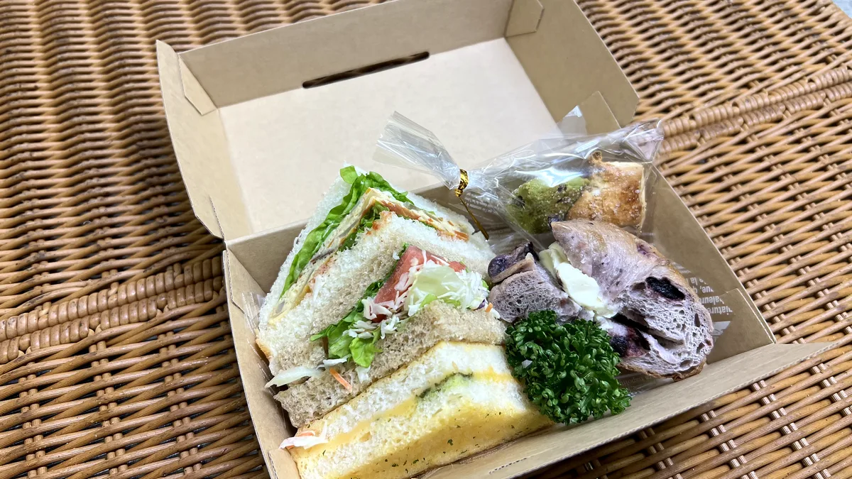 江東区の展示会場へ、イベント出展者向けのベジタリアン軽食BOX52食