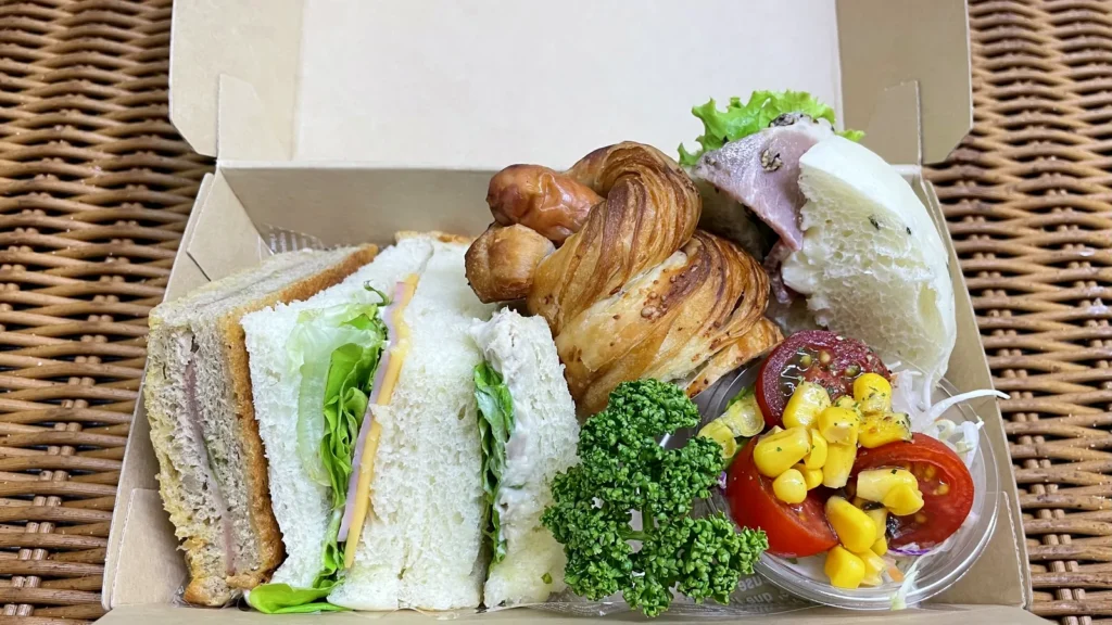 社内イベントの朝食用サンドBOX