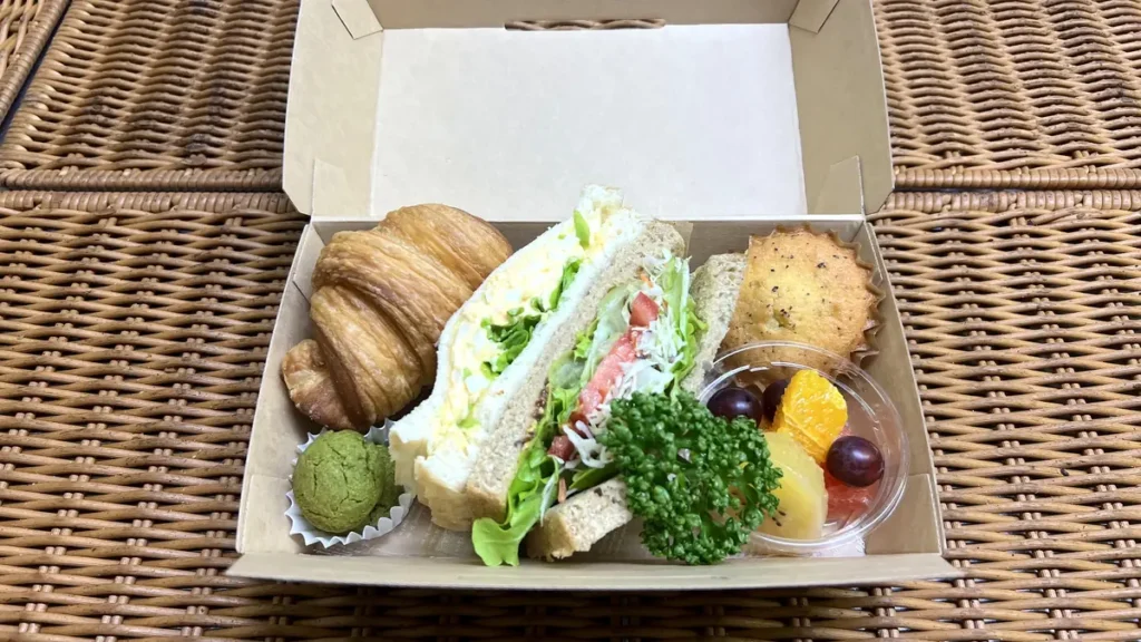 大手町のオフィスへお届けした軽食BOX