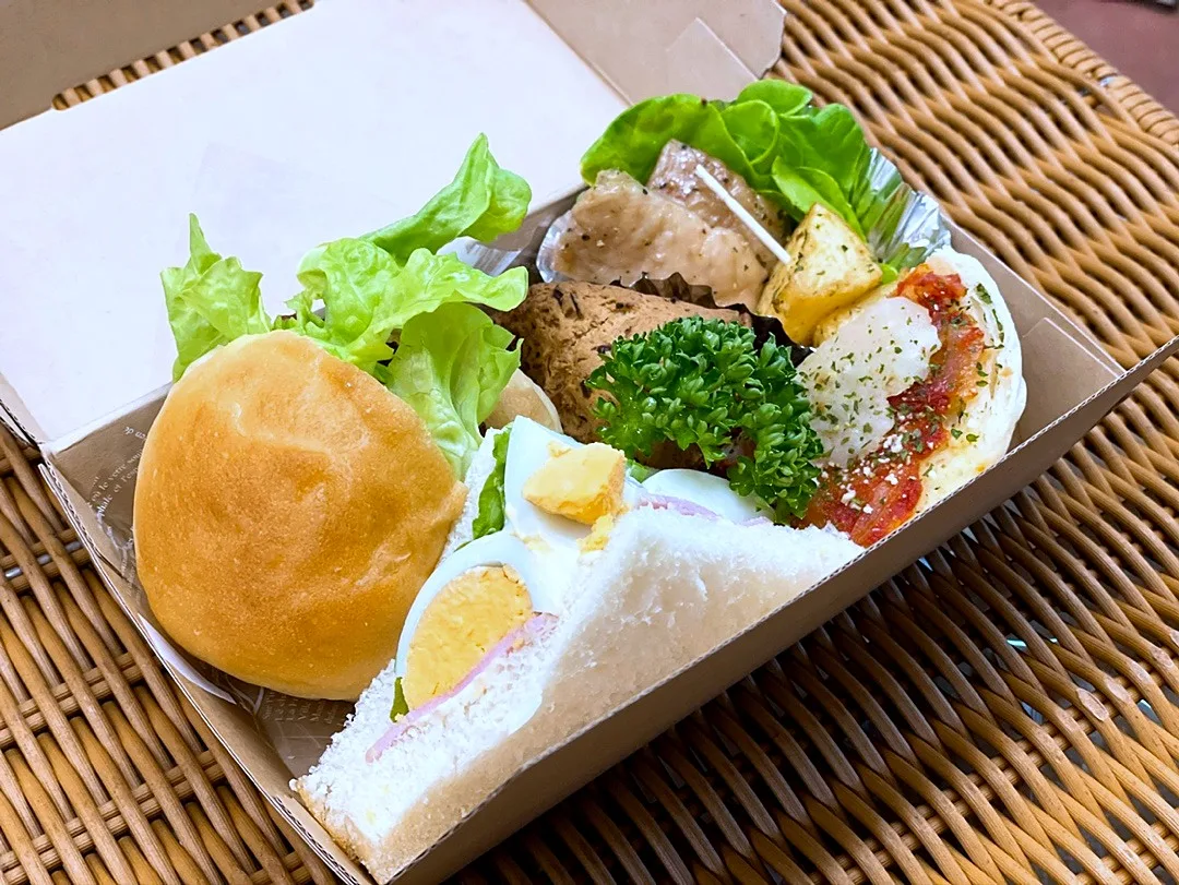 朝食BOX（サンドイッチ・パン・おかず）